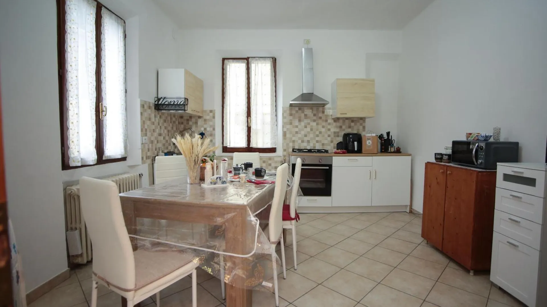 Guest House Risorgimento Reggio Emilia Olaszország